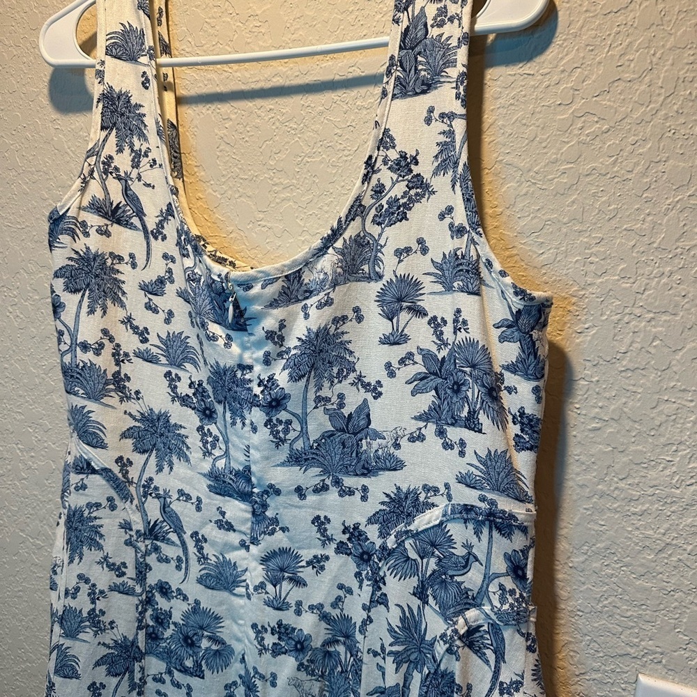 House of Harlow 1960 White and Blue Patterned Midi Dress - Picture 7 of 10